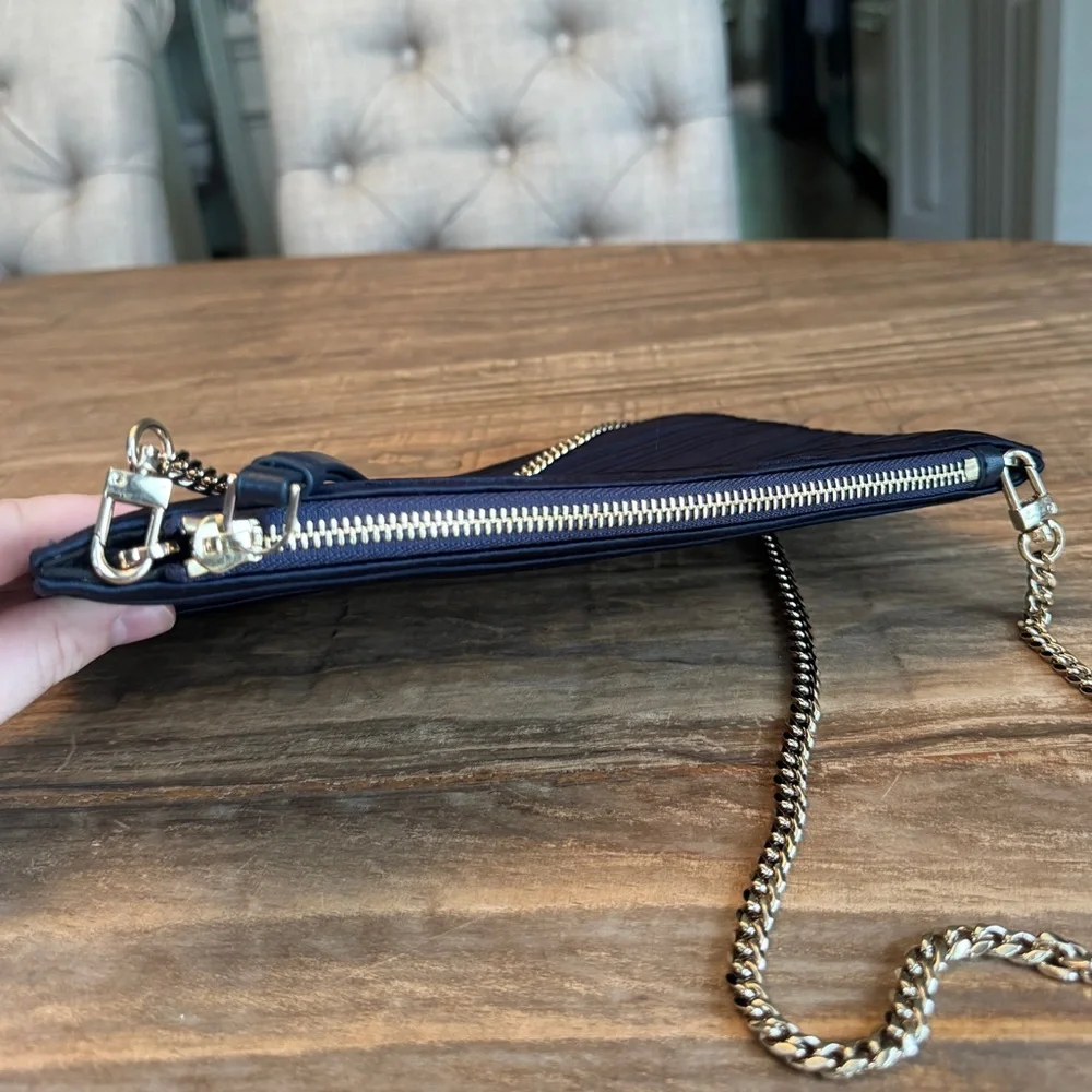 Max&Co Max Mara Navy Blue Ruffle Gold Chain Crossbody Clutch Bag New - Picture 5 of 8